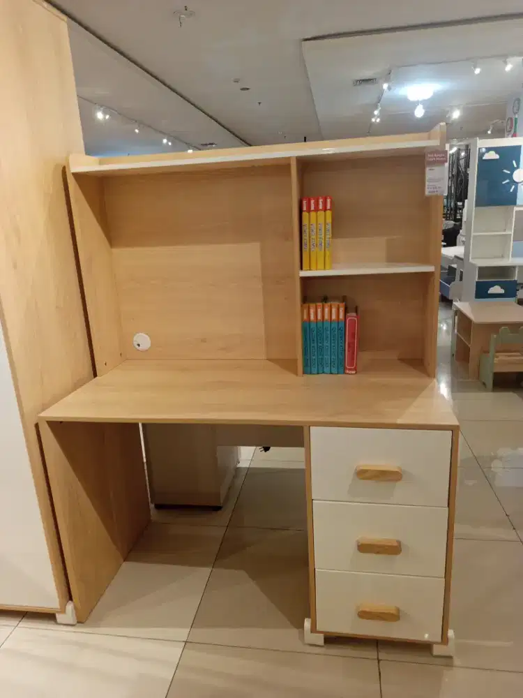 Alea study desk (bisa cicilan)