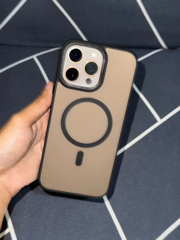 Clear case matte ( hitam buram )