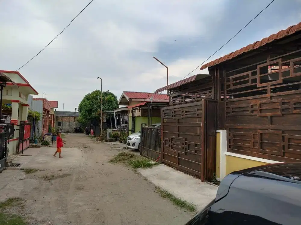 DIJUAL RUMAH Harga beli 5 tahun lalu 200jt SekARANG DIJUAL 150jt