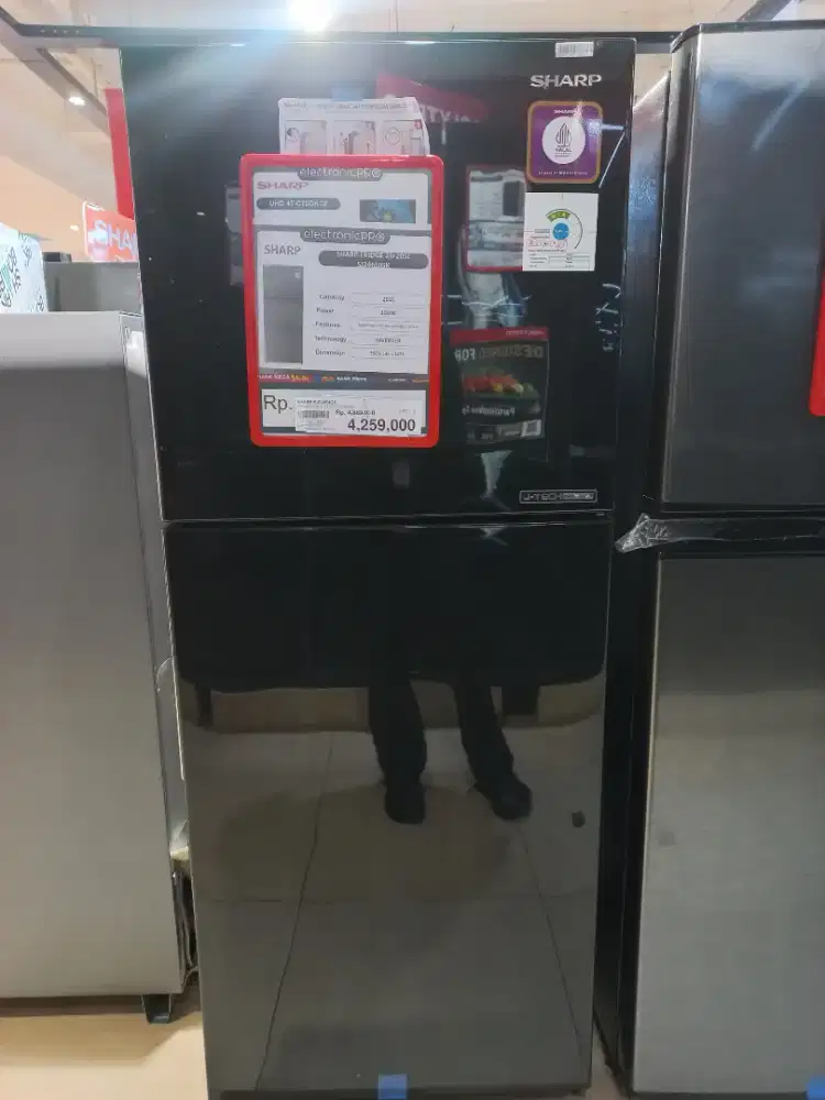 Kulkas/ Freezer Sharp Fridge 2D