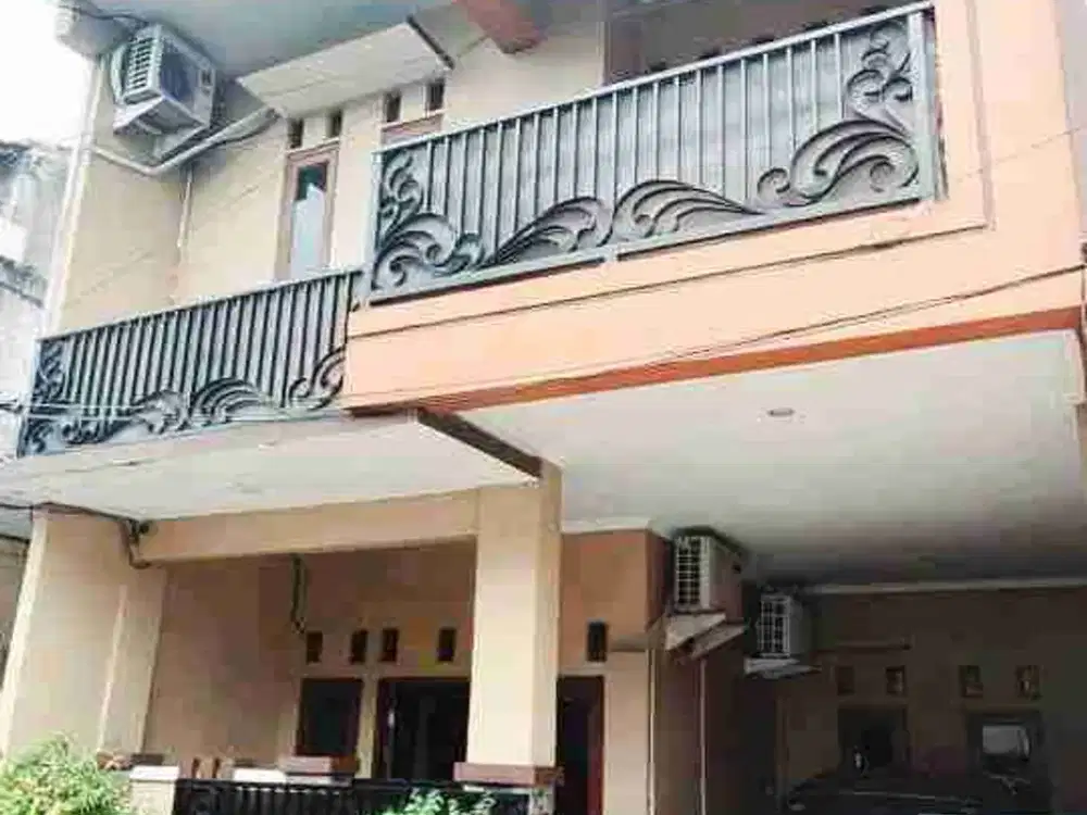 Di Jual Rumah 2 lantai di Kayuringin kota Bekasi.