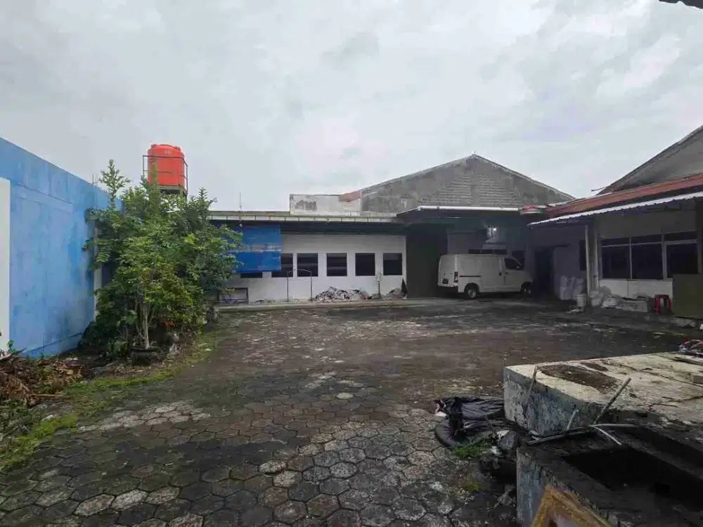 Gudang atau Pabrik Strategis Siap Pakai di Kawasan Industri dan Pergudangan, Telukan Grogol Sukoharjo.