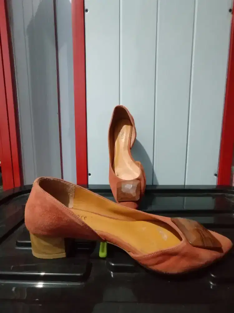 High Heels Joy & Peace