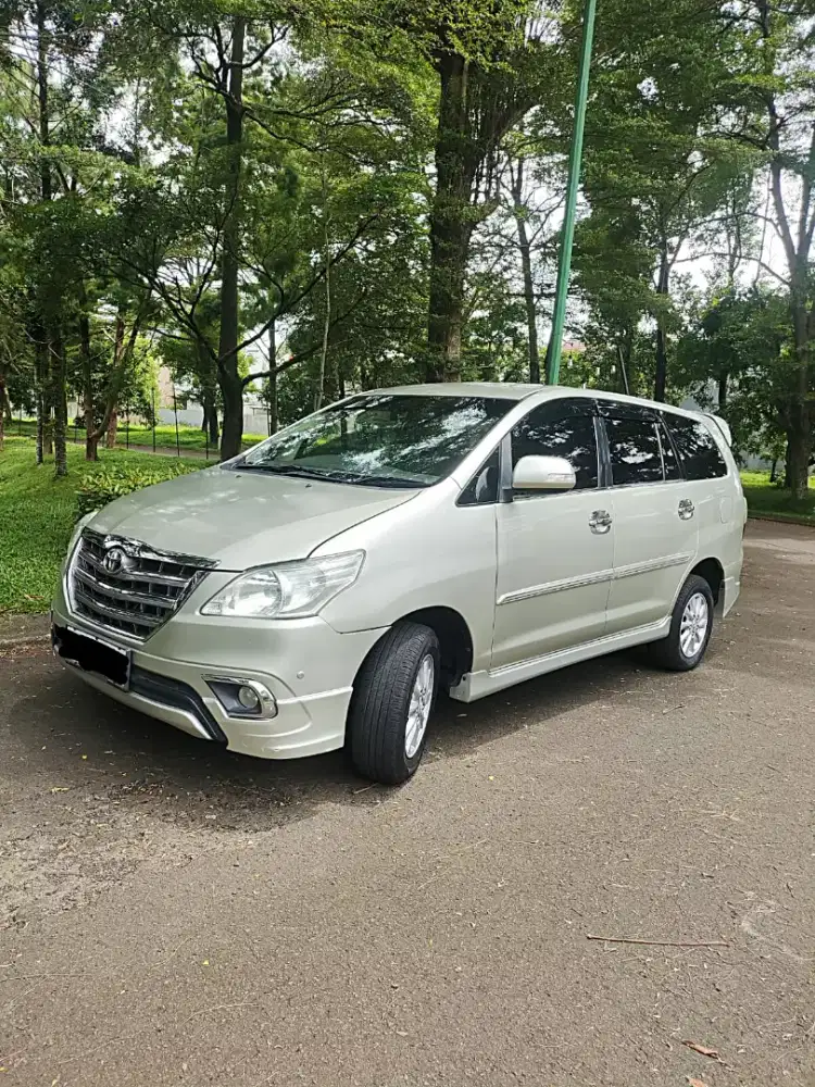 Toyota kijang innova 2.0 V luxury AT th 2014 pajak panjang lengkap