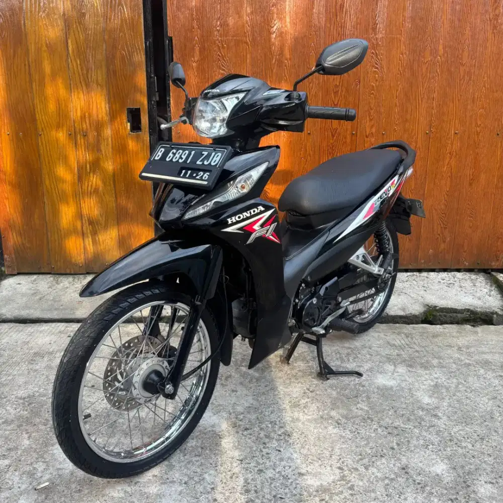 REVO FIT FI 2016 surat lengkap motor terawat siap pake jarak jauh