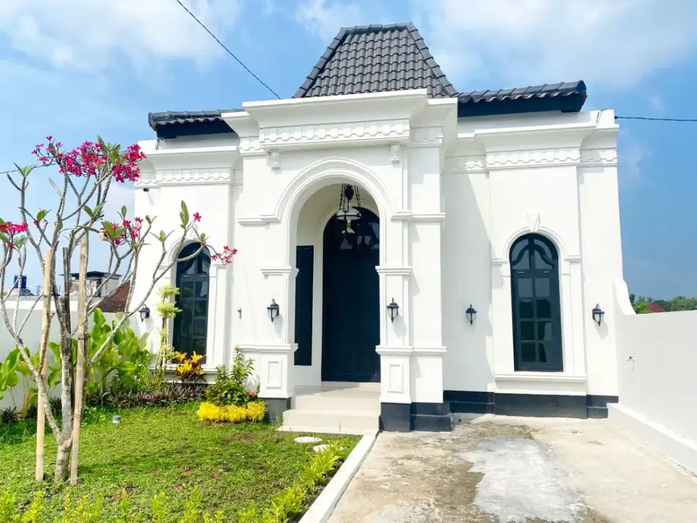 Kemewahan Arsitektur Eropa di White House Prambanan