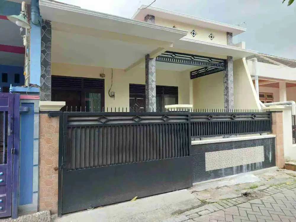 RUMAH SIAP HUNI SAWOJAJAR