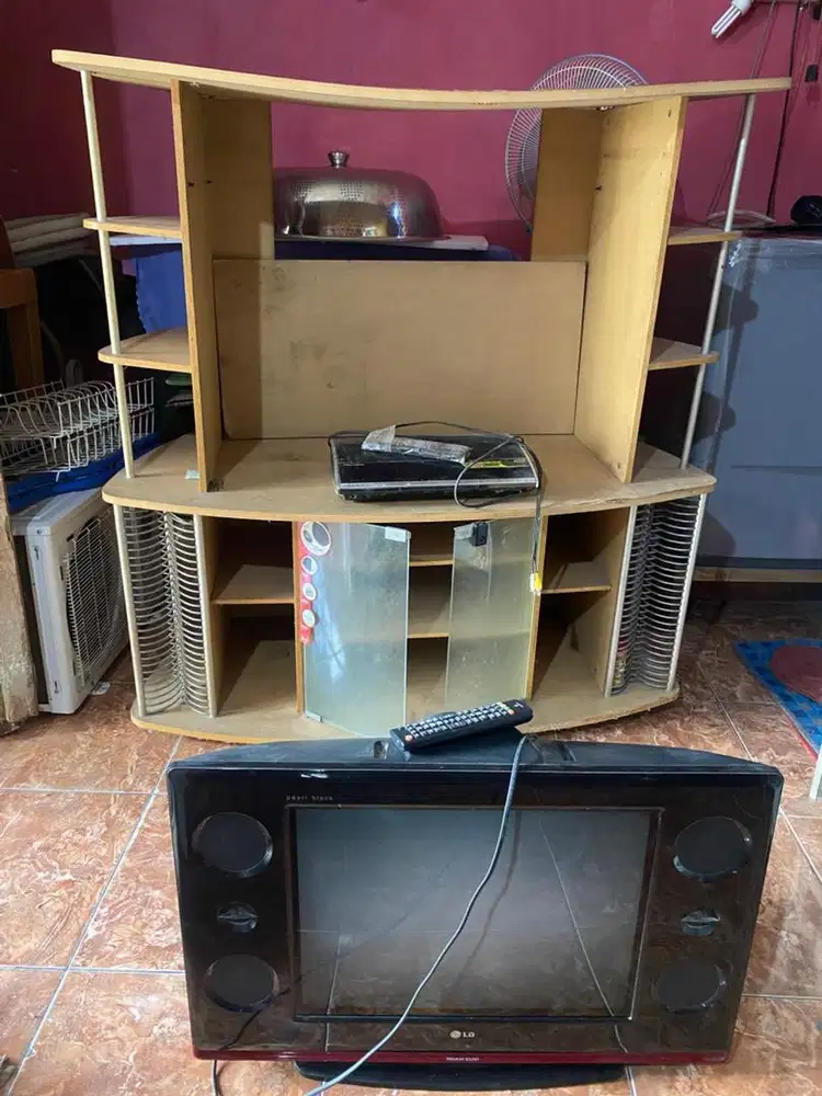 Di jual tv dan rak tv bonus dvd