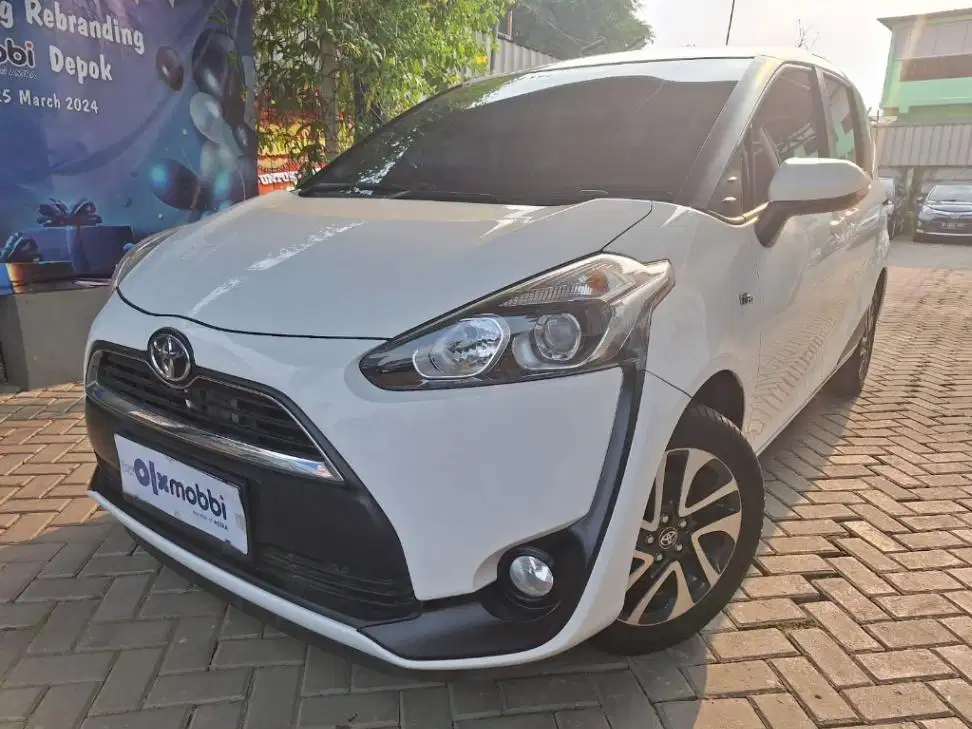 E DP RENDAH Toyota Sienta 1.5 V Bensin-MT 2017 KFVS