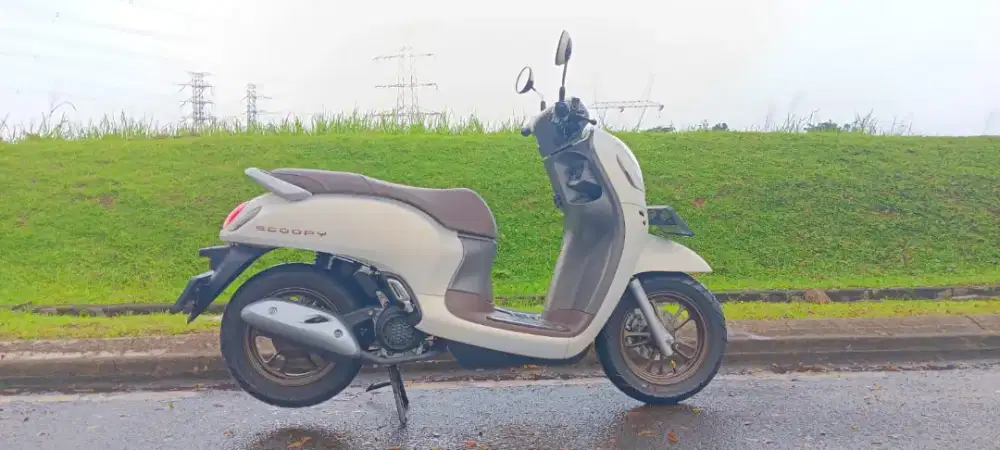 Honda Scoopy prestige 2024 kilometer rendah