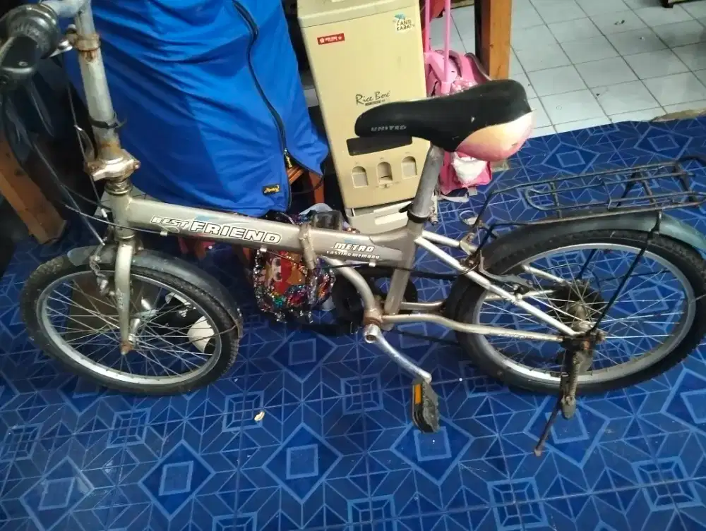 Bismilah di jual sepeda lipet msh layak pke