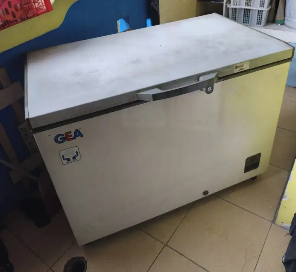 Freezer GEA 330 L AB-336-R