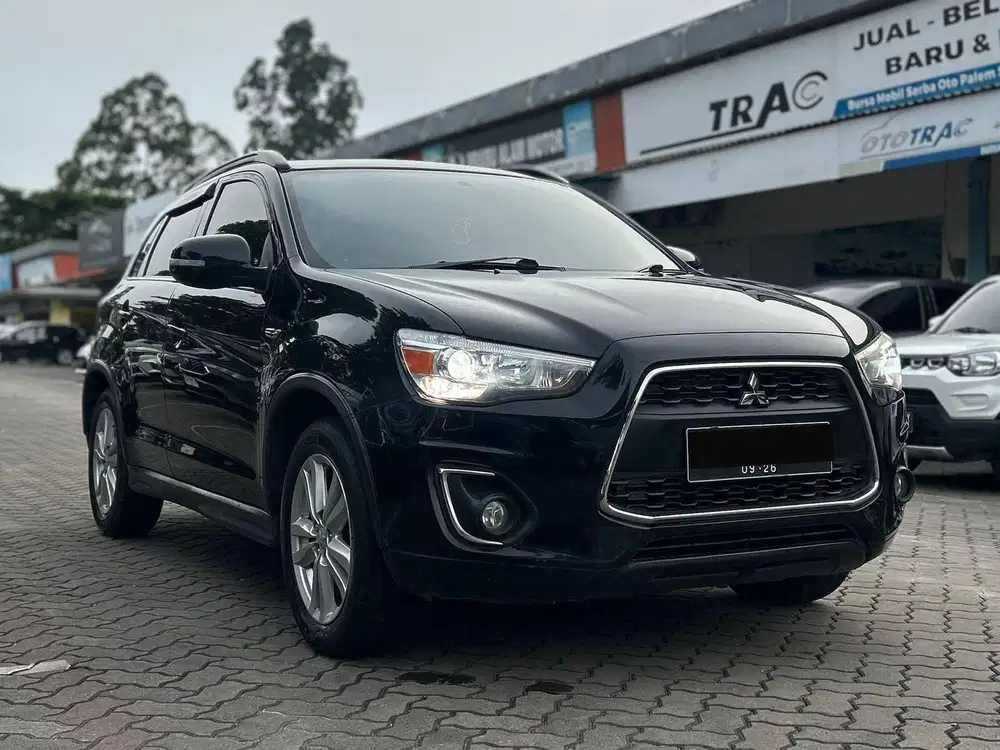 MITSUBISHI OUTLANDER SPORT PX 2.0 AT 2016 HITAM, KM 120RB