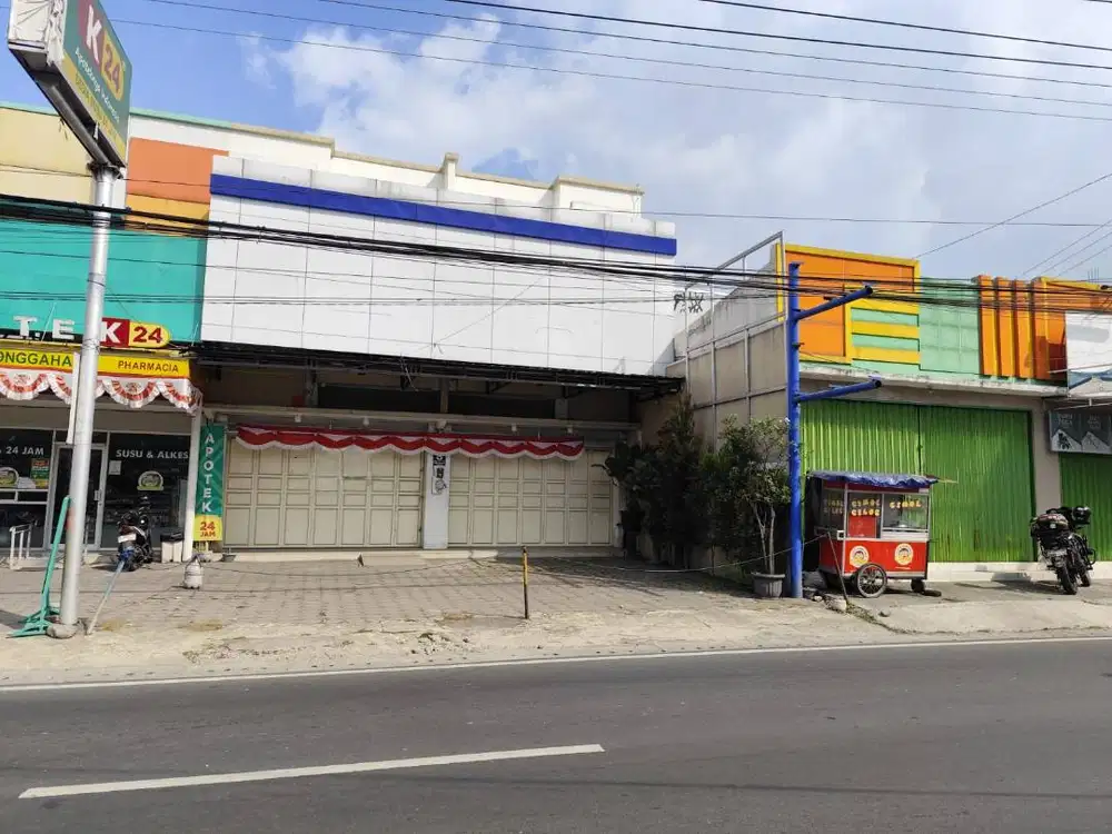 Ruko 3 Lantai Lokasi Dekat Rsa Ugm, Trihanggo Gamping Sleman.