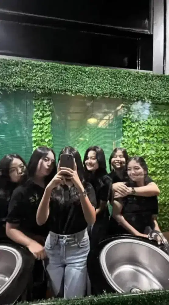 Khusus wanita untuk staff dan pelayan clubbing