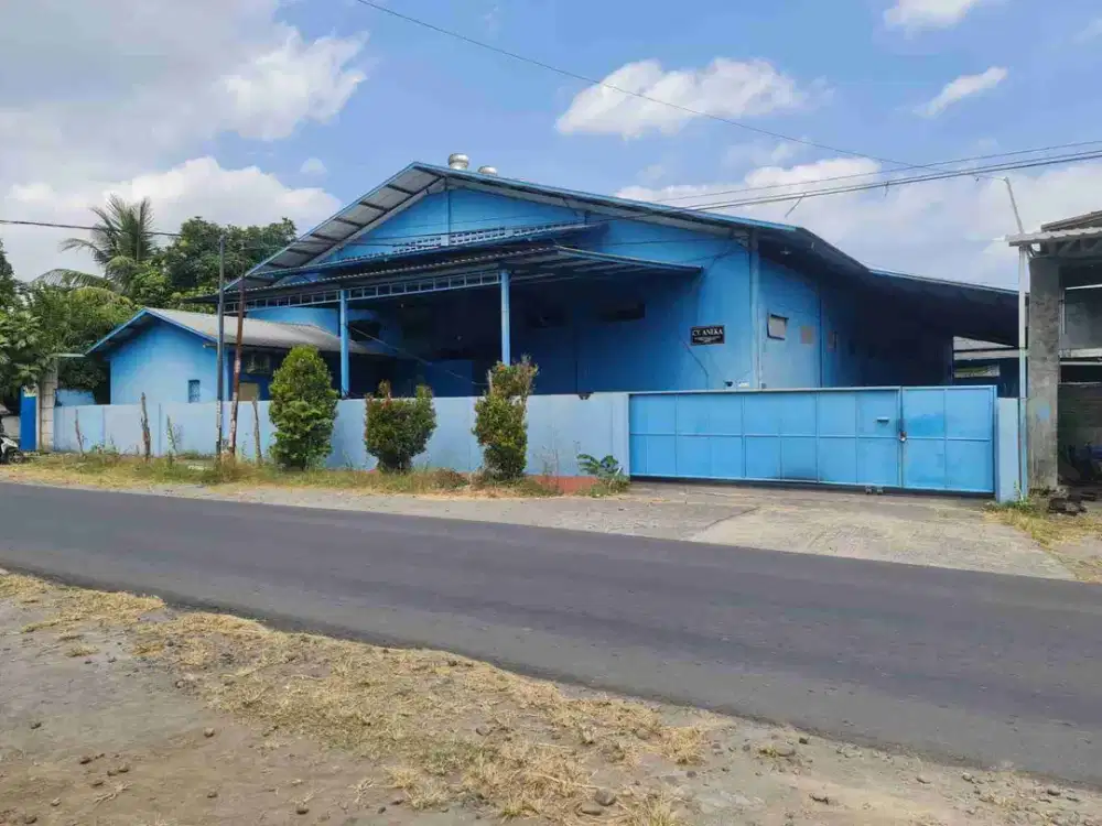 Gudang Eks Pabrik Siap Pakai Dekat Jalan Raya Solo Purwodadi