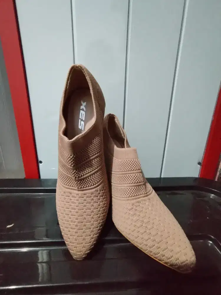 High Heels Boot Rajut XES