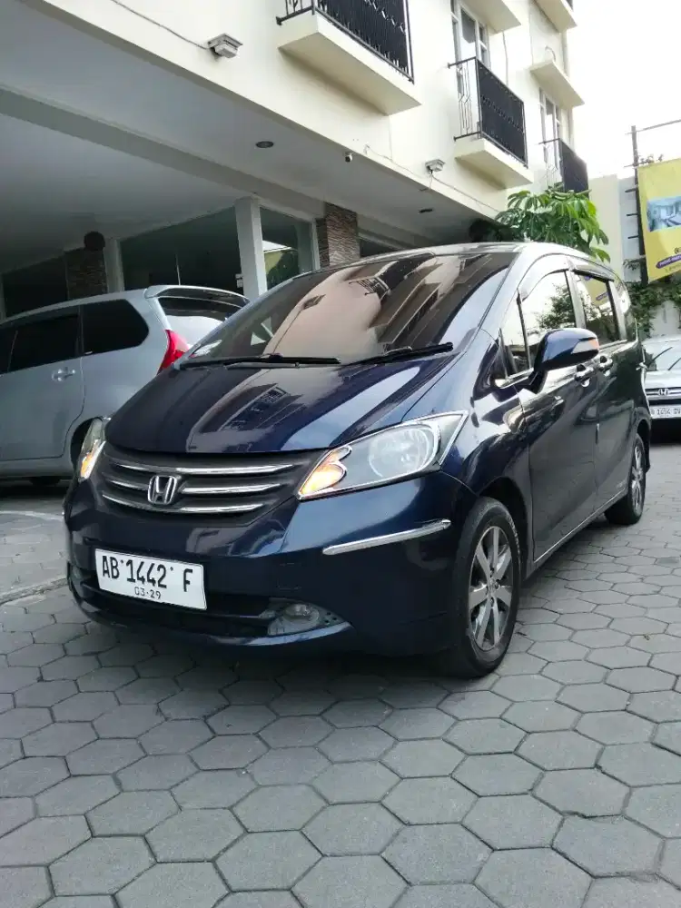 NEW HONDA FREED PSD 2012 (BLUE SAMURAI)
