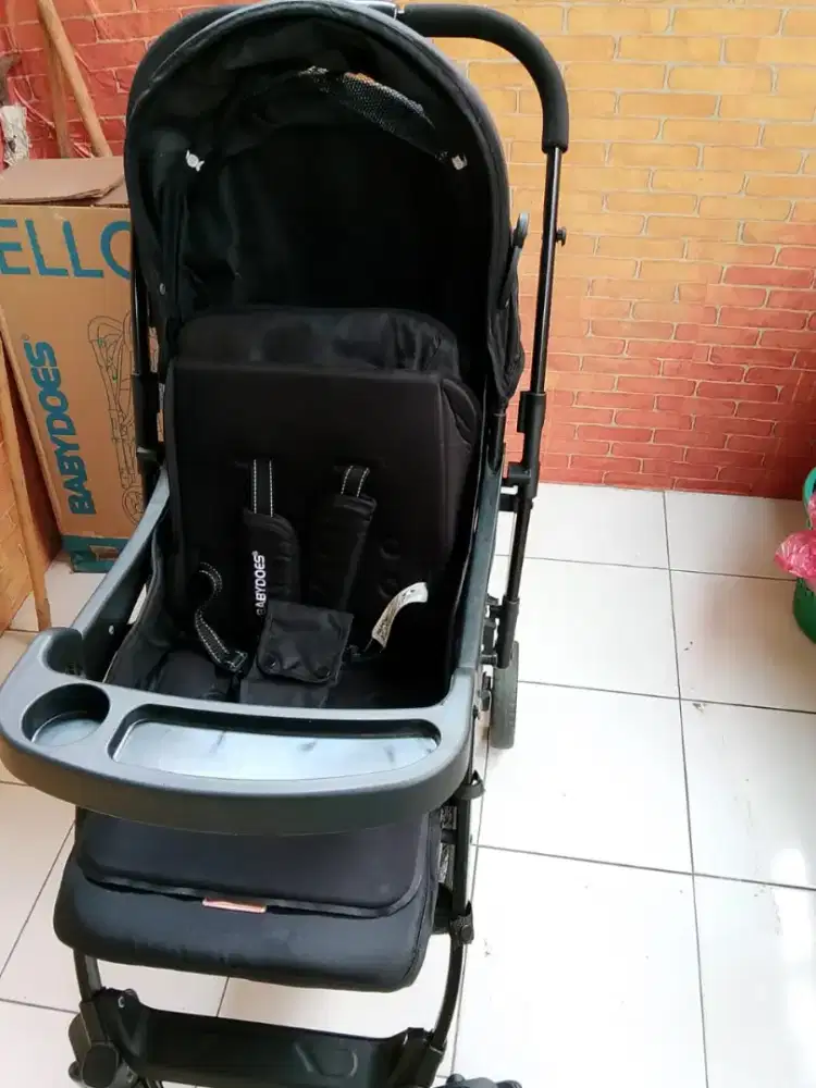 Stroller baby Does