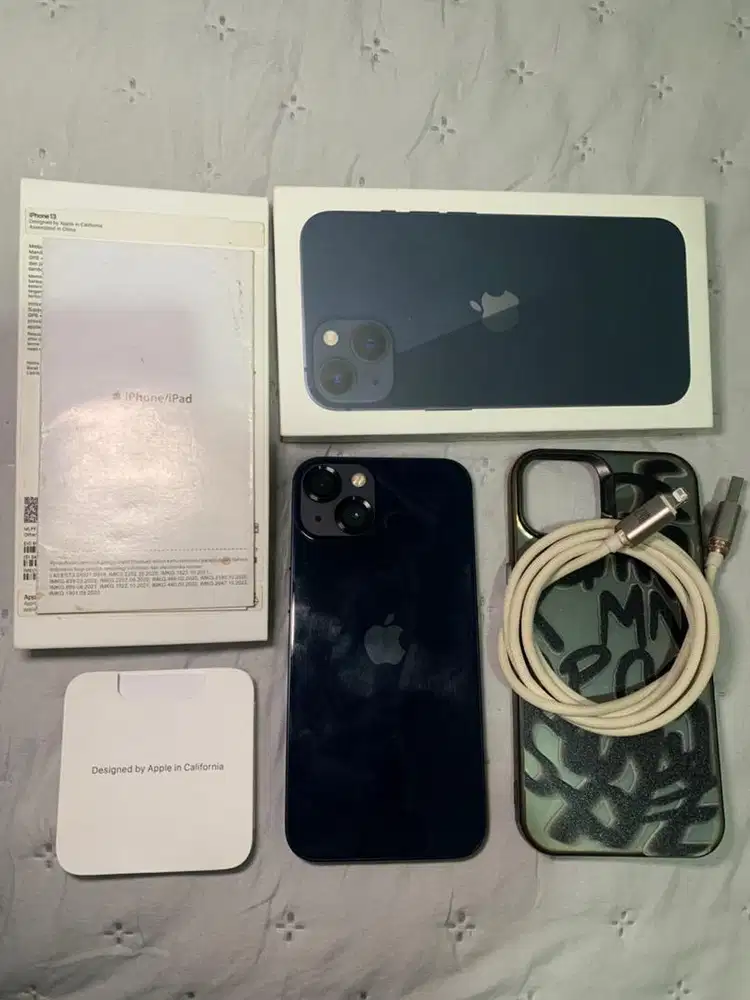 iphone 13 128gb midnight resmi ibox second