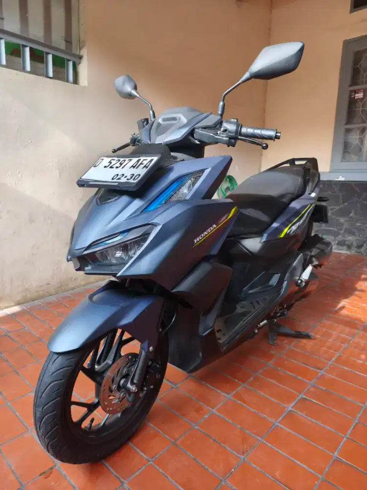 Honda Vario 160 CBS ISS 2025 Biru Mulus Siap Pake