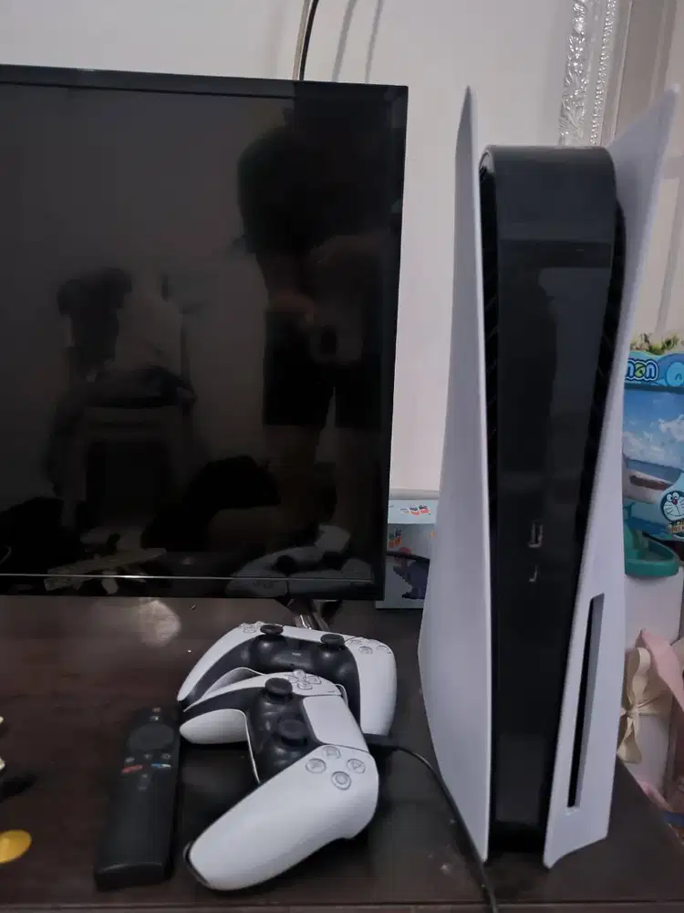 Jual PS 5 Flat CD+Digital Masih baru