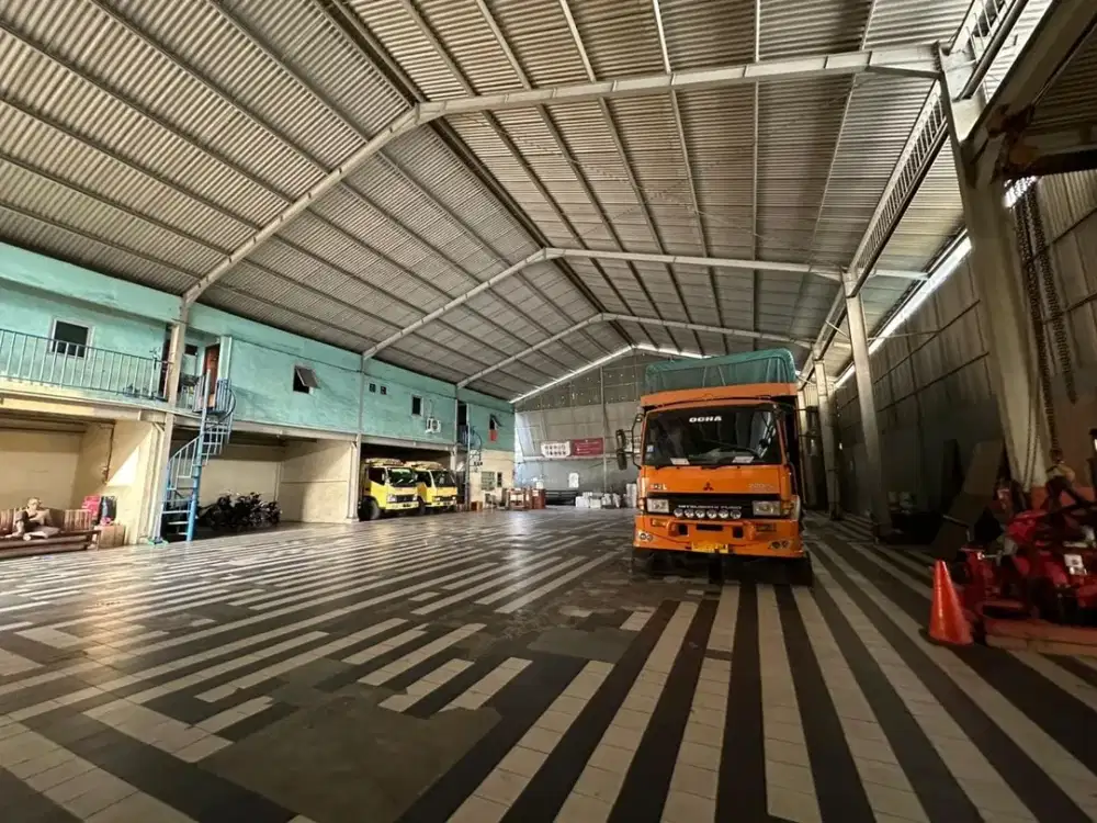 Gudang Ex Ekspedisi 1.5 Km ke Tol Slipi & Tol Semanggi Jakarta Barat