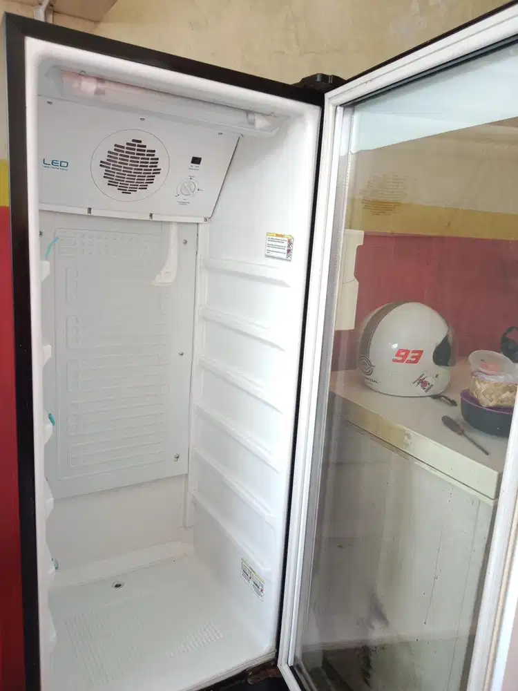 Jual showcase sanken