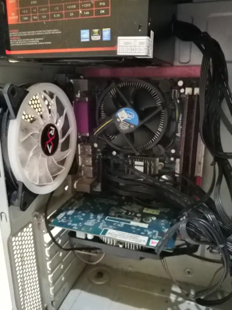 CPU CORE 2 DOU RAM 8GB DDR3 HDD 320GB VGA 2GB 128bit