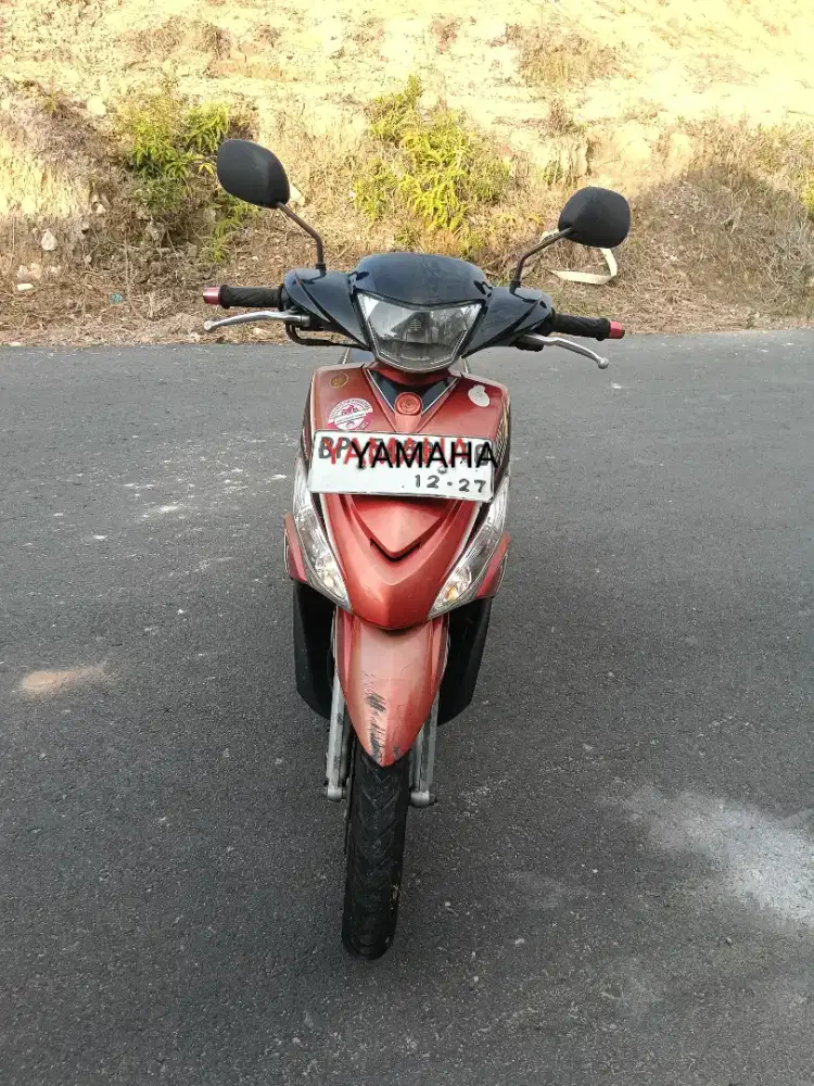 YAMAHA MIOJ 2012