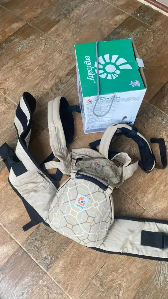 Gendongan Bayi (Baby Carrier)