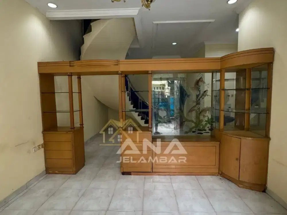 ANA RUMAH SIAP HUNI UK 7X15M DI KOMPLEK KAVLING POLRI JELAMBAR