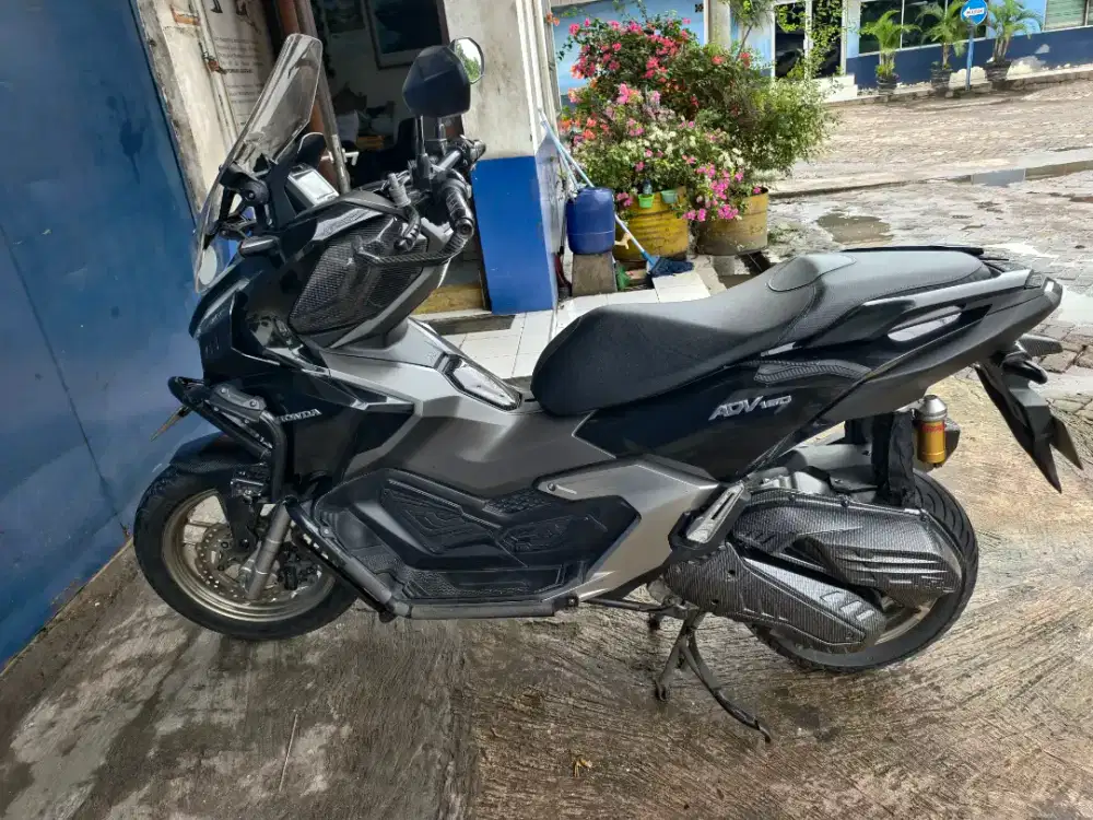 Dijual ADV160 CBS Full Aksesories Warna Hitam Tahun 2024