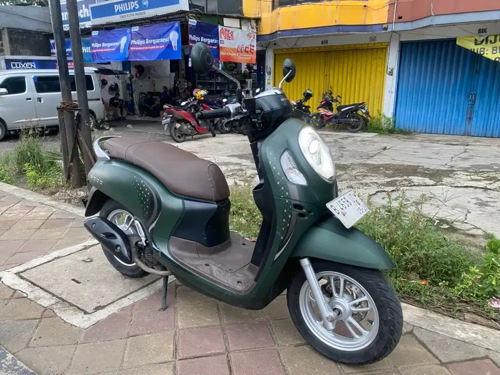 HONDA SCOOPY PRESTIGE KEYLESS CBS ISS LED FI 2024 SUPER MULUS