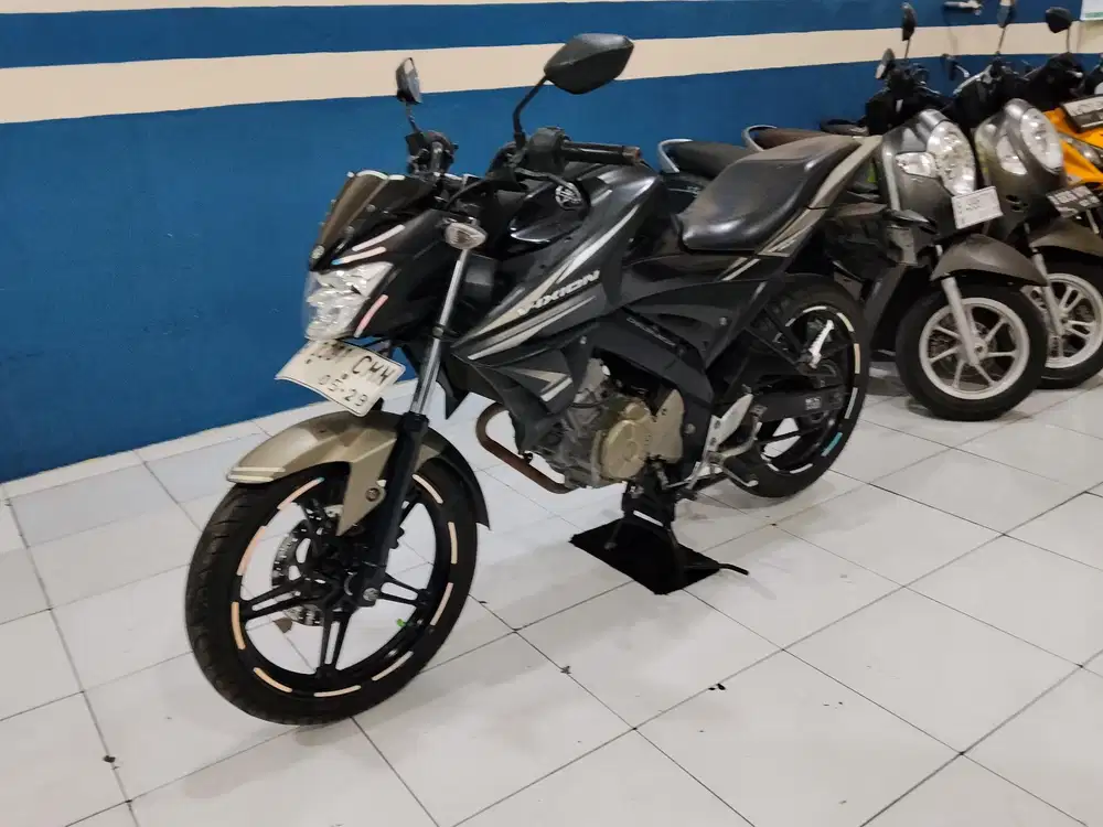 (FOR SALE) yamaha vixion 2019 gres siap pakai