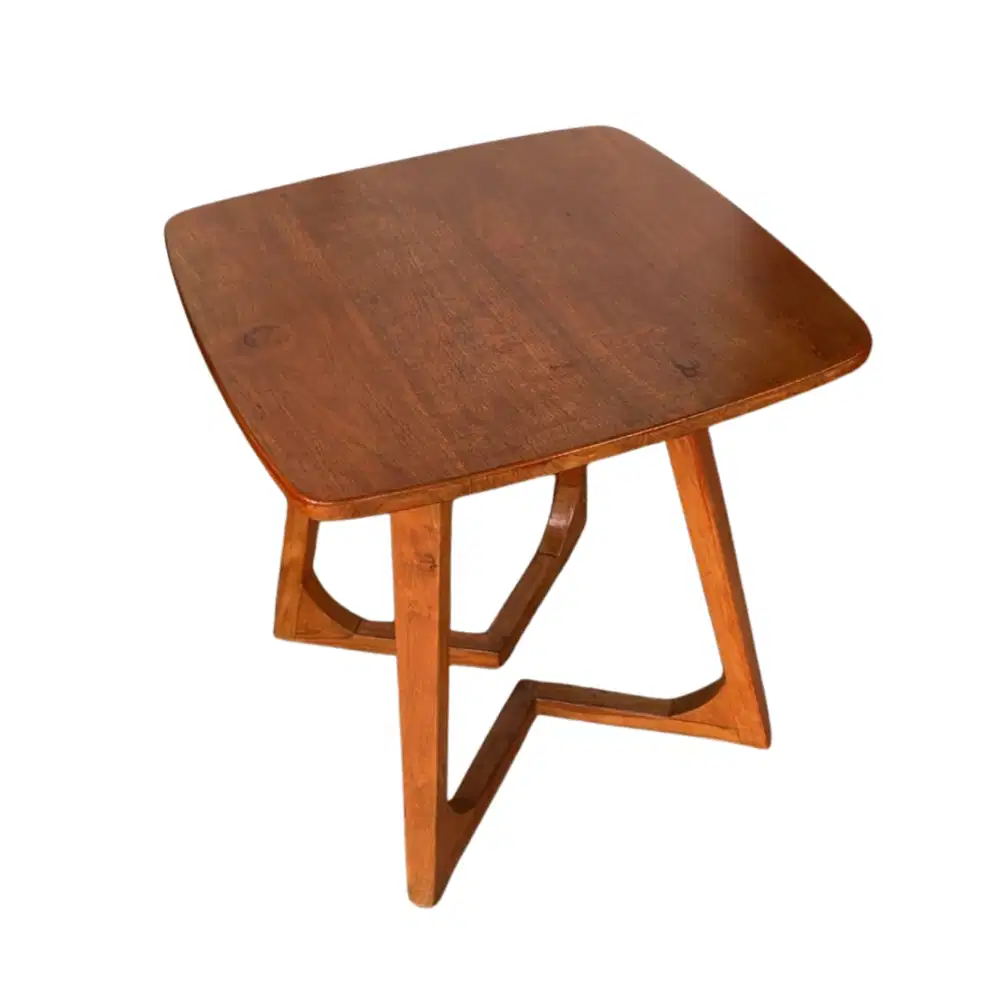 Meja Kayu Sudut Bulat