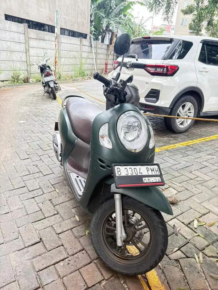 Honda Scoopy Prestige 2023 warna Green