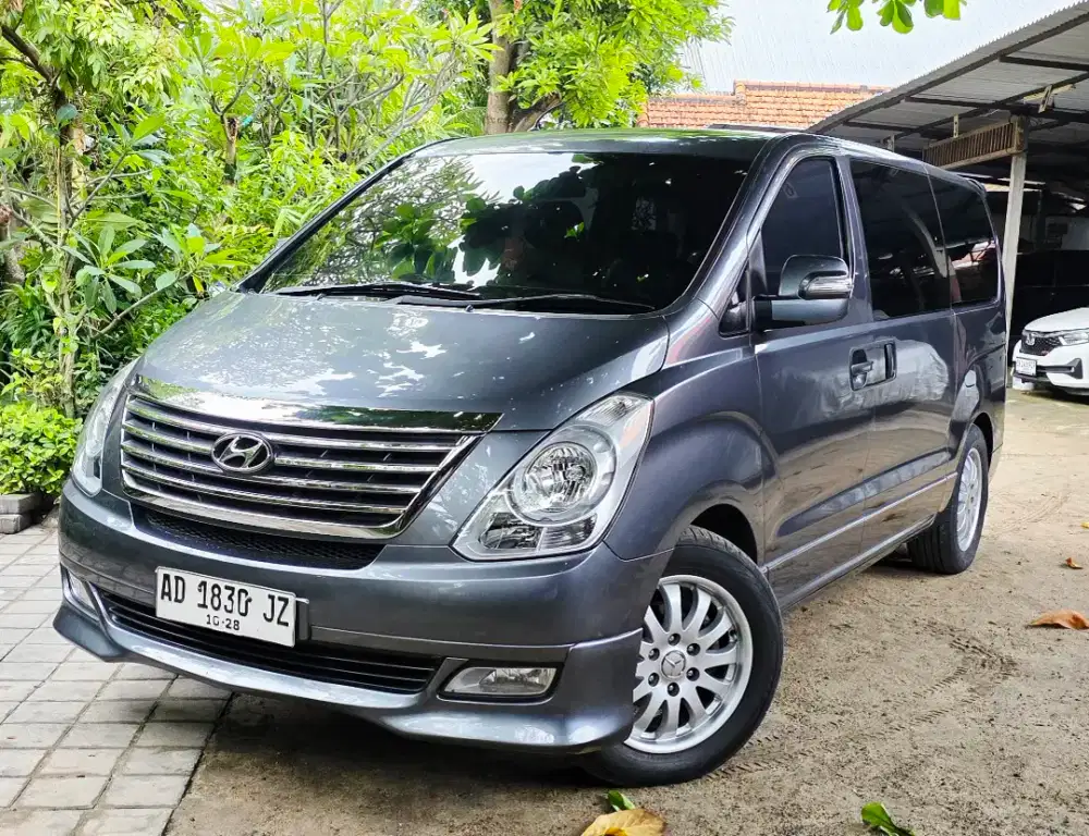 Hyundai H-1 Diesel XG/AT low KM