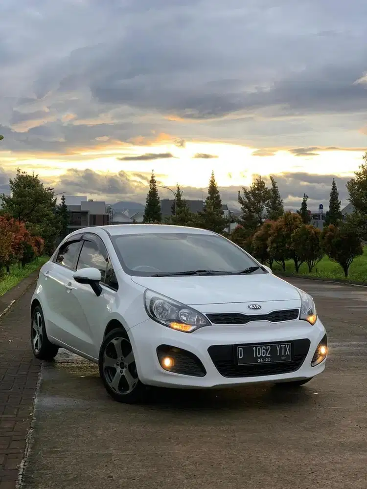 Kia Rio Se 2013 Mt low km antik mulus manual no minus putih