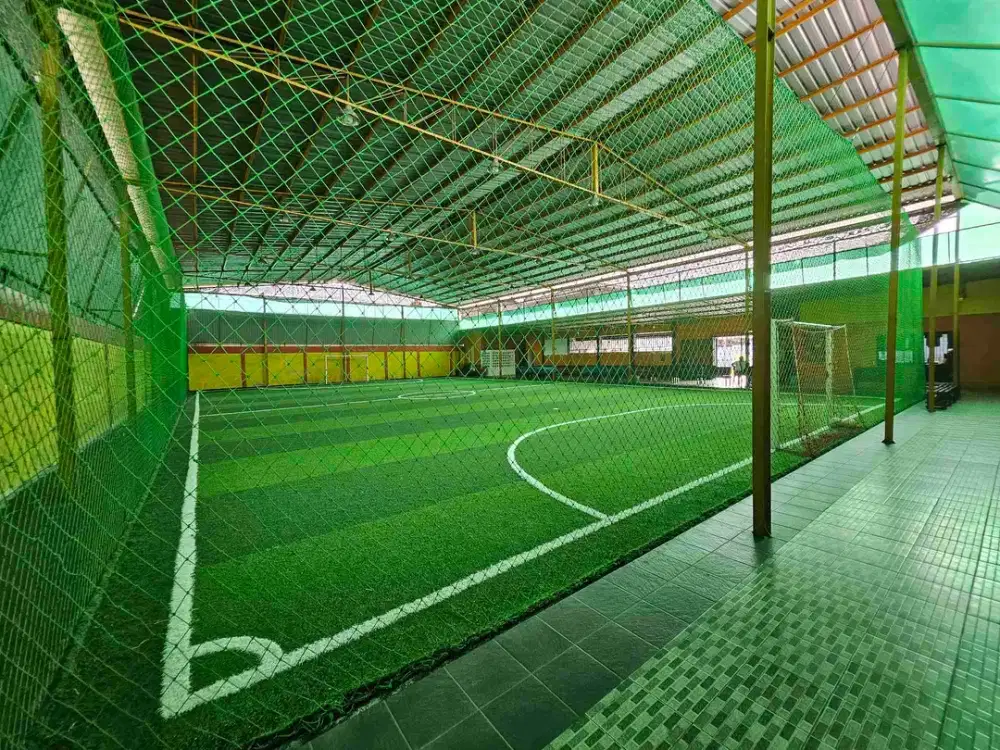 rumah bulatan dan footsal di Harapan raya.