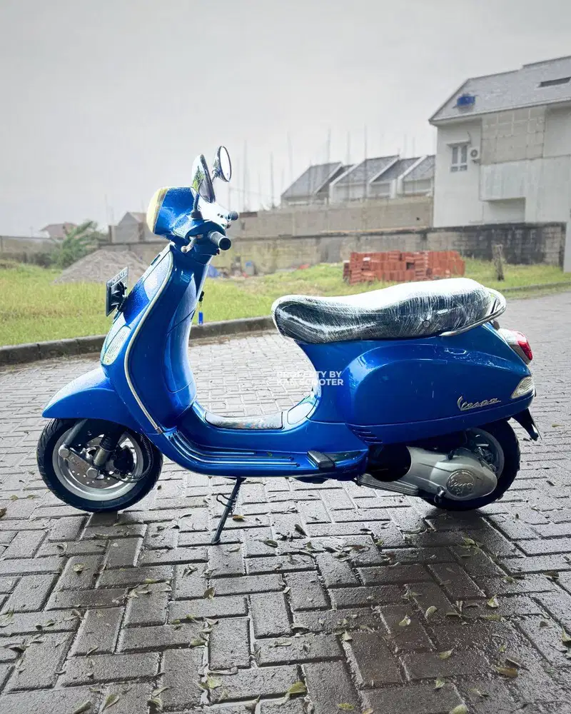 JUAL MURAH VESPA LX 150 3V 2013 MULUS