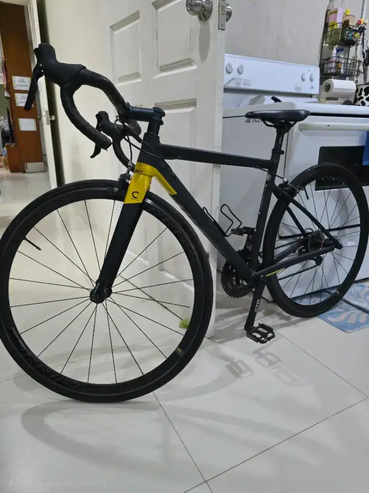 Preloved Roadbike Element curved size 480