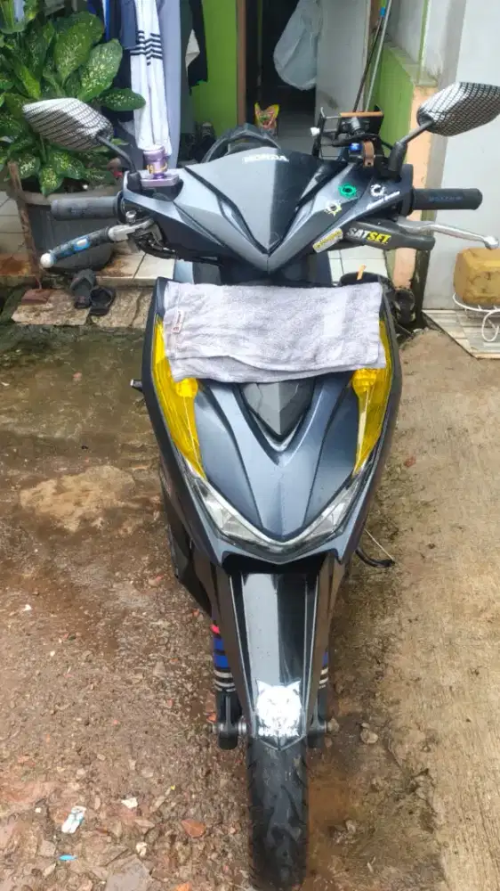 Beat deluxe 2022
Surat lengkap 
Pajak smpai bulan september 
Plat 2027