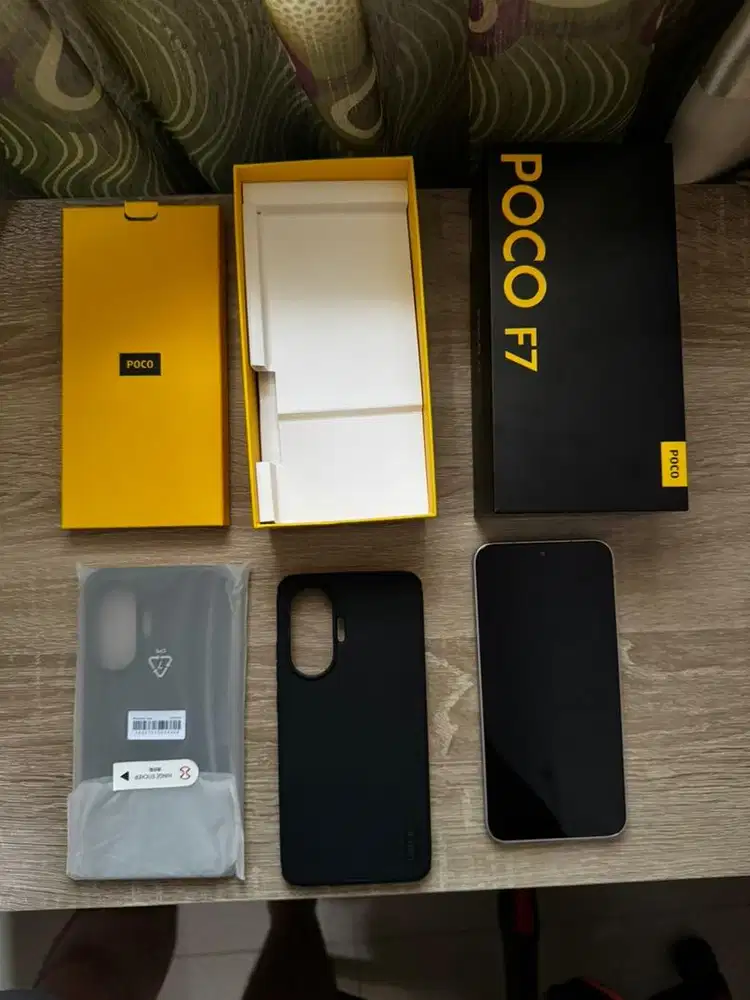 XIAOMI POCO F7 12/512 WHITE