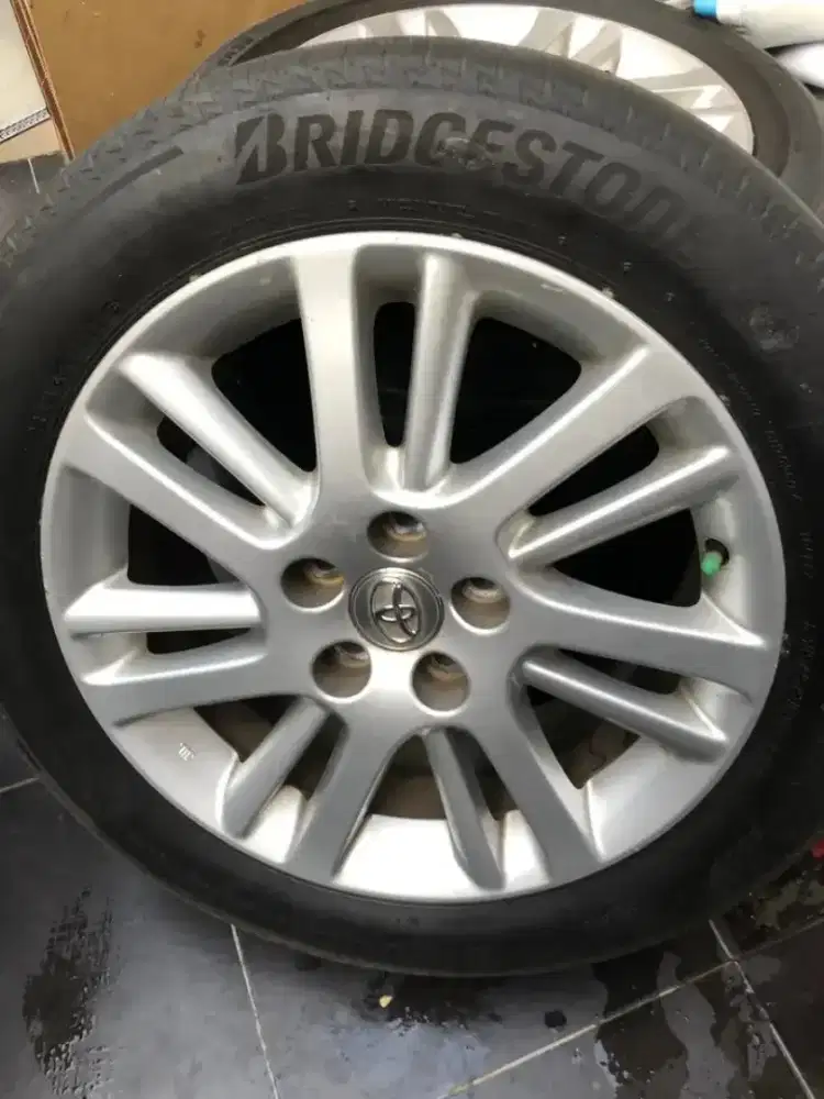Velg oem camry 2010