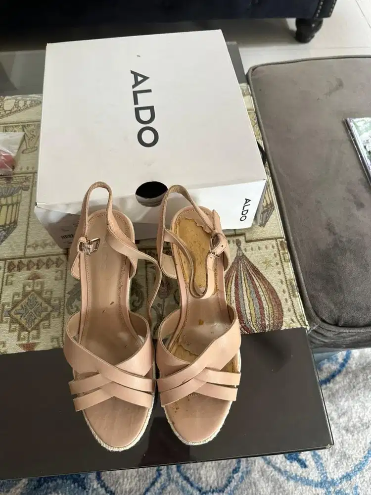 Aldo wedges, ukuran UK36/US6