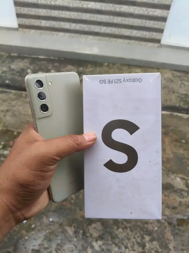 Jual s21 fe no minus 8/256.