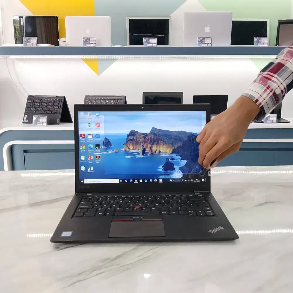 (L06) LAPTOP Gaming Touchscreen Lenovo RAM 8GB SSD 128GB SIAP PAKAI