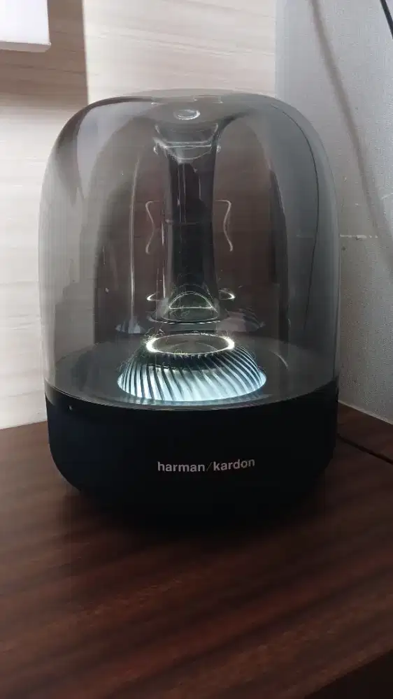 harman/kardon Aura Studio 2