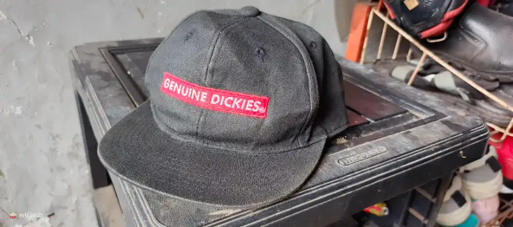 Topi snapback Dickies Genuine